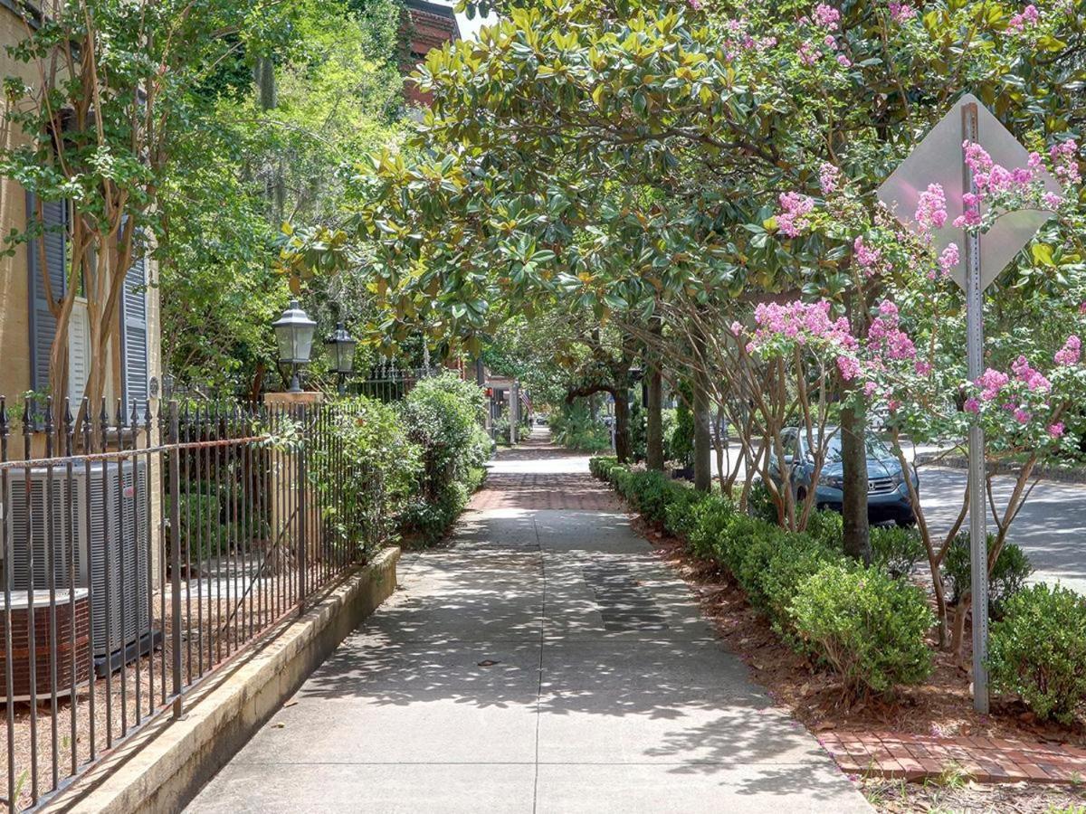 Southern Charm On Liberty Savannah Exterior photo